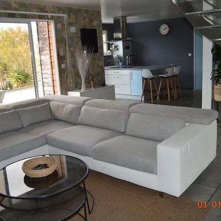 10 Min From Futuroscope, Contemporary Villa! Villa