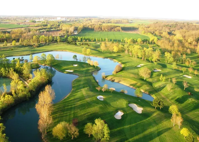 10 Min From Futuroscope, Contemporary Villa!